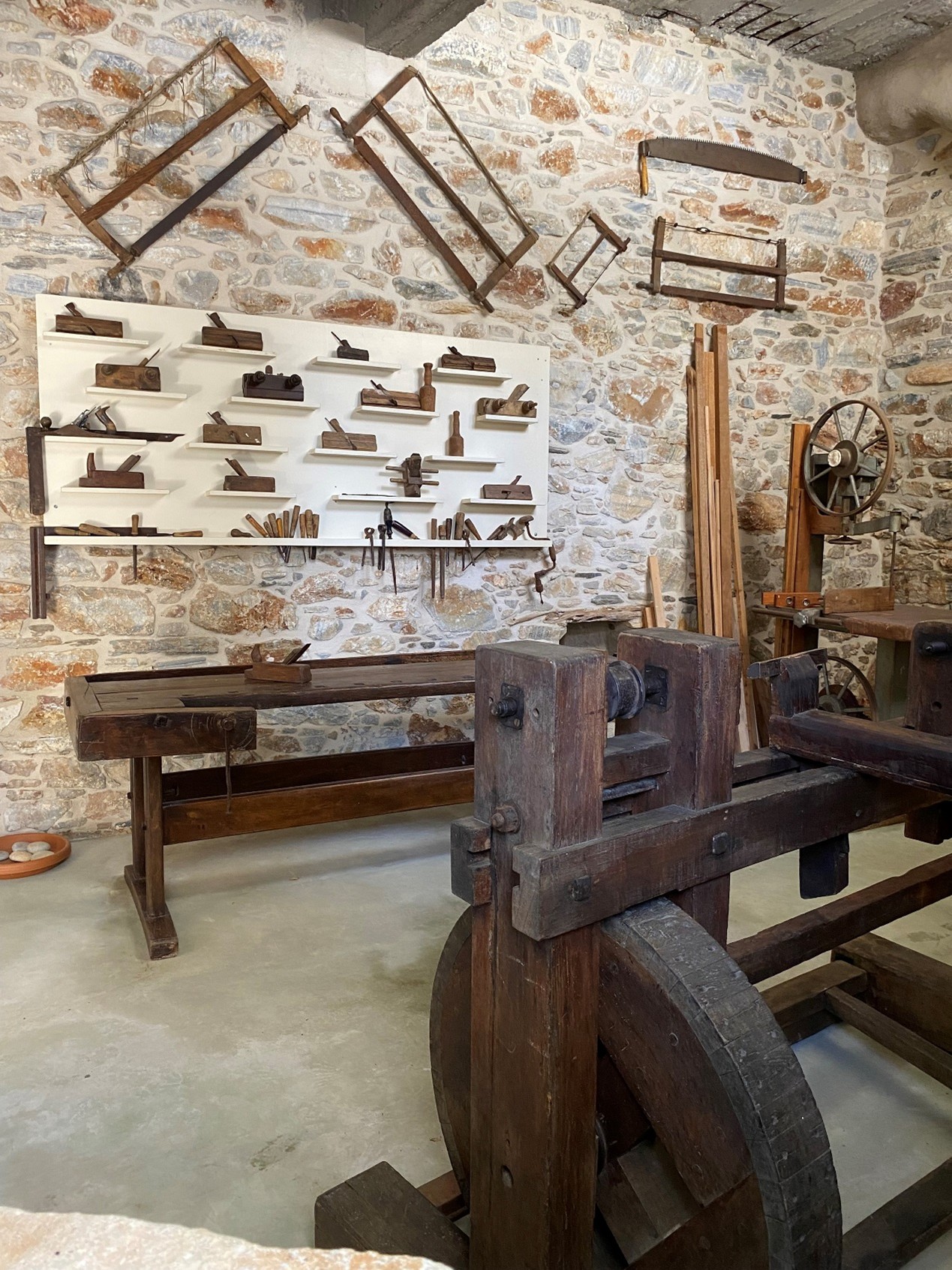 Ξυλουργείο του Γιάννη Κατσουρού