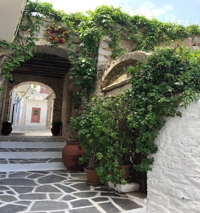 Βόρεια είσοδος στη γειτονιά Φασολά